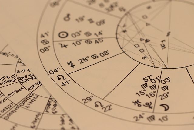 Październik 2022: Horoskop